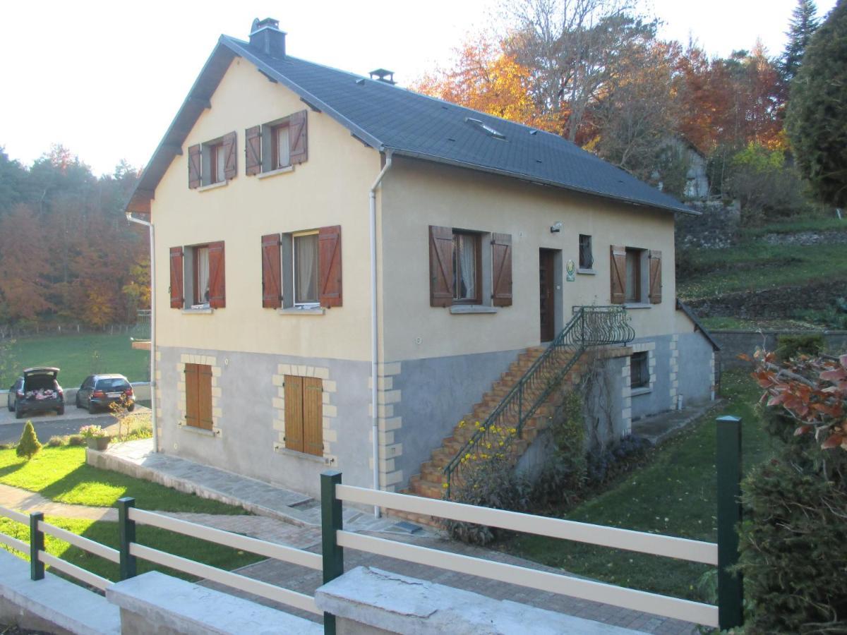 Bed and Breakfast La Cle Des Champs Murol Esterno foto